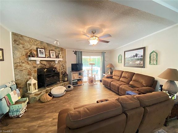 2nd image of 1188 Kallam Rd
