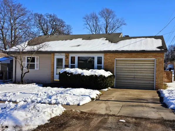 514 Pine St, Lincoln, IL 62656