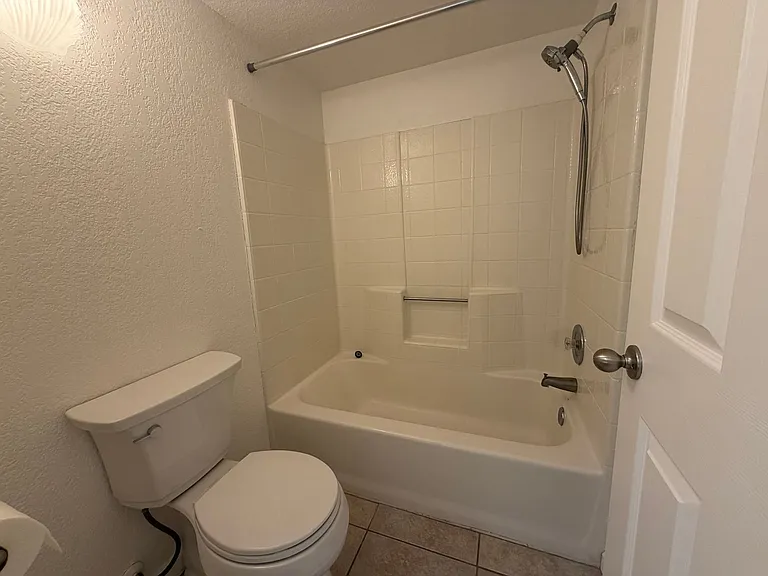 2911 Country Club Dr — Photo 20