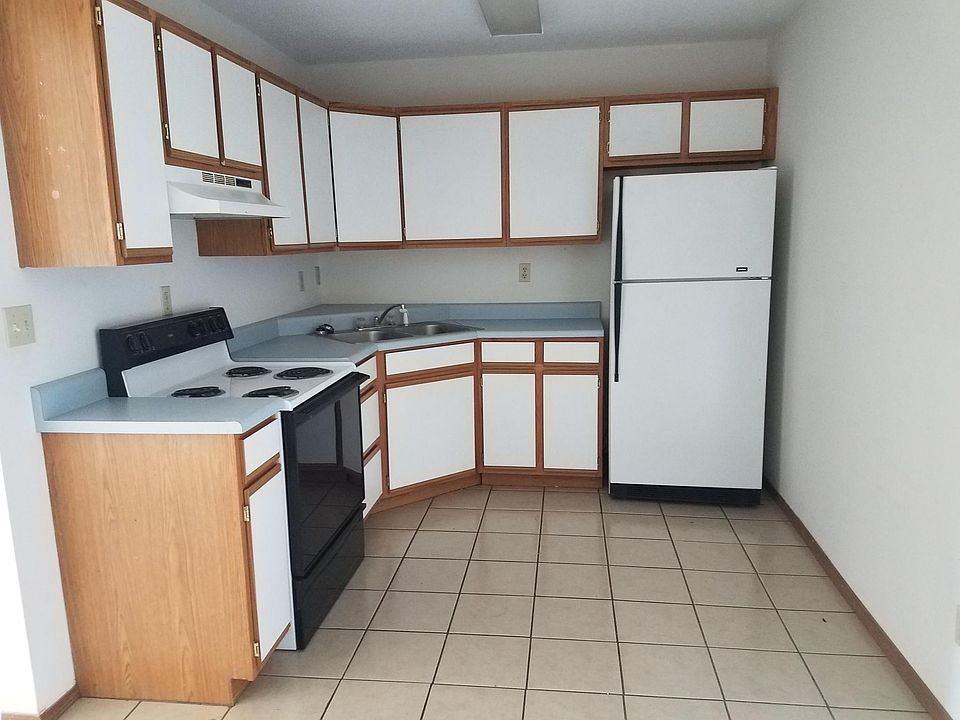 2nd image of 324 Westgate Ln