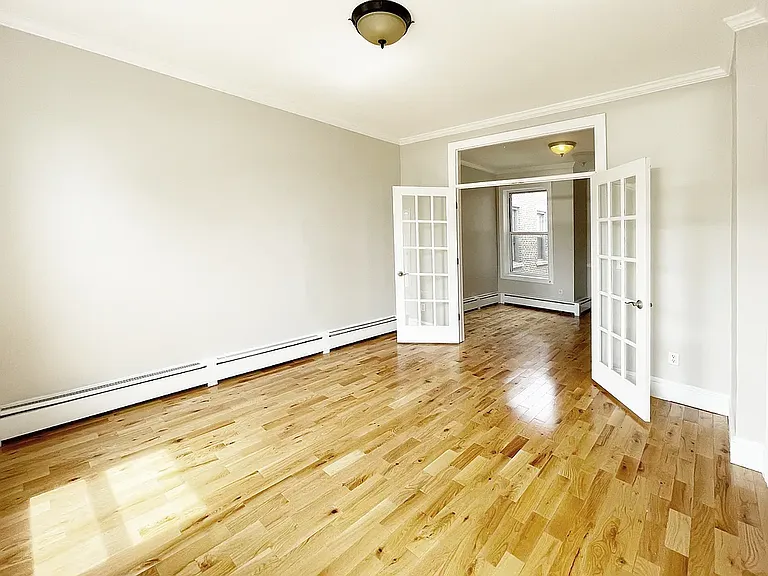 30-38 Steinway St #4 — Photo 2