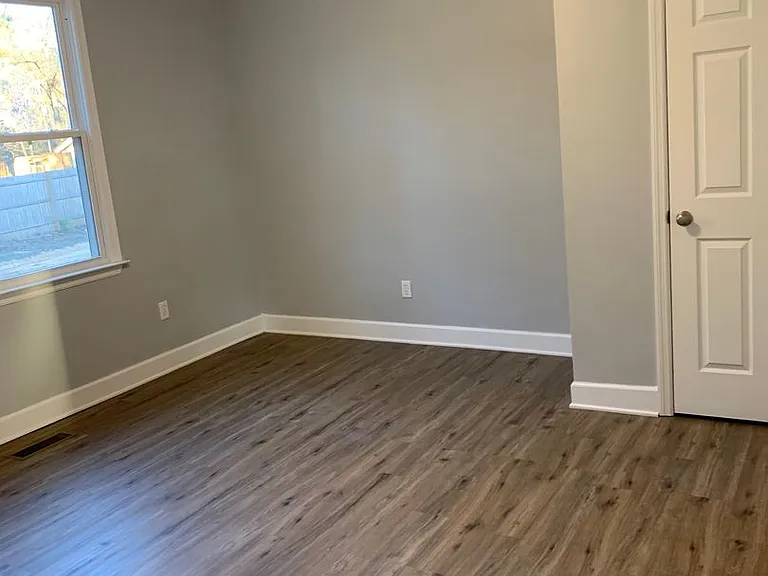 213 Quaker Rd — Photo 18