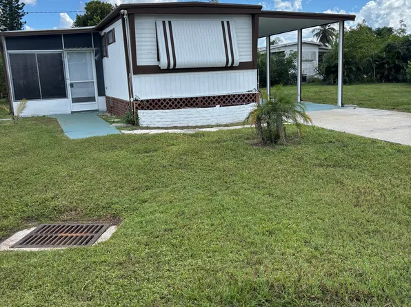 26282 Princess Ln, Bonita Springs, FL 34135