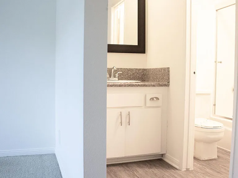 Split level master bath with privacy wall.
--
*Floor plans are digital renderings. All dimensions are approximate. Actual product and specifications may vary in dimension or detail. Not all features are available in every apartment. Prices and availabilit
