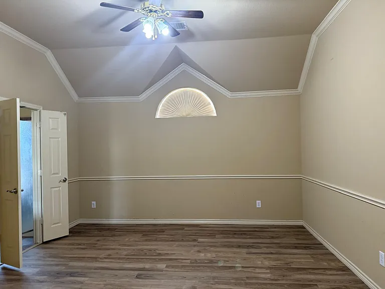 817 Graystone Dr — Photo 24