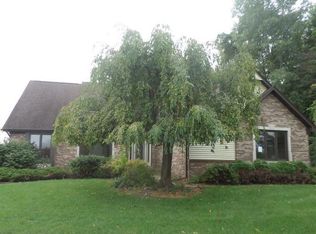 13920 Strathmore Dr, Shelby Township, MI