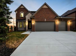15192 Marco Ct, Sterling Heights, MI 48313
