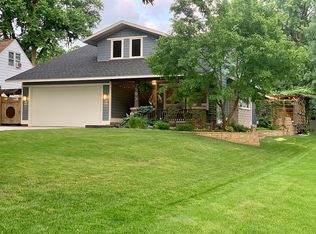 1909 Madison St, Cedar Falls, IA 50613