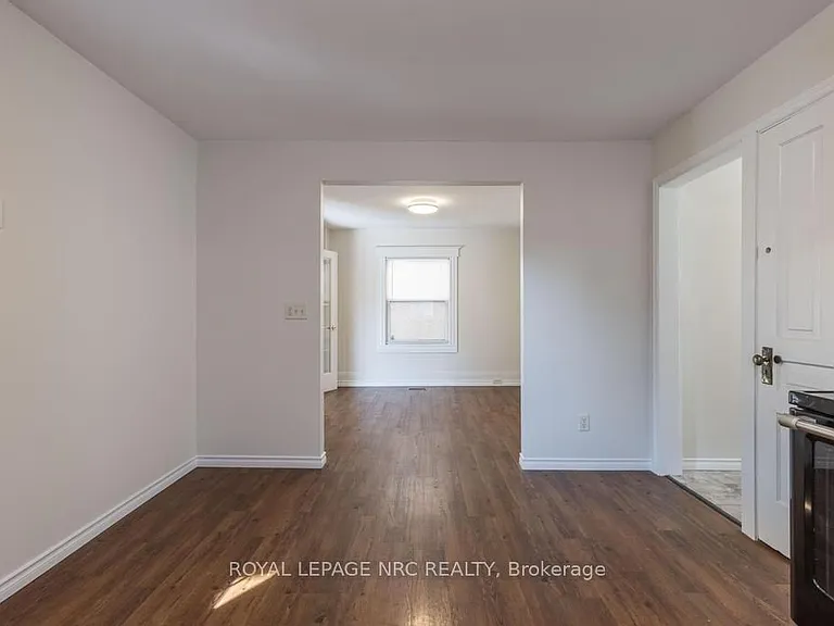 30 Walnut St — Photo 8