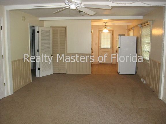 4th image of 6640 Hinote St
