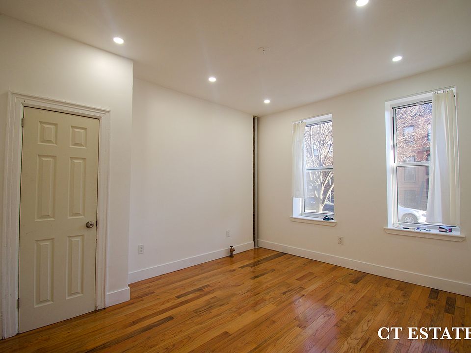 2nd image of 121 Van Buren St APT 1
