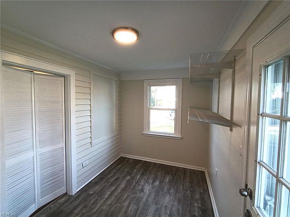 5th image of 717 Lanier Cres