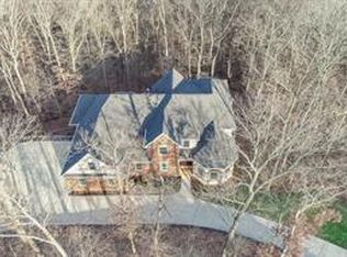 83 N Point Dr, Eureka, MO 63025