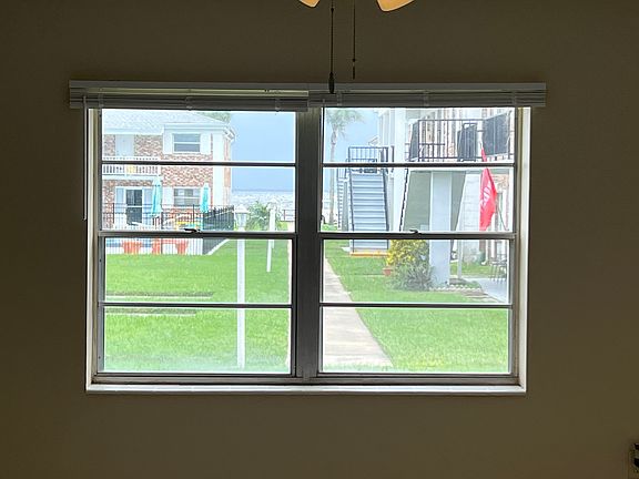 5th image of 190 E Olmstead Dr Unit H2