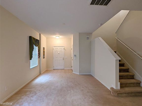 4th image of 2917R Girvan Dr