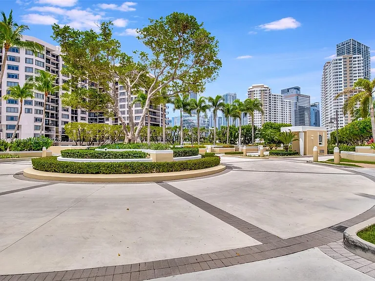 848 Brickell Key Dr #2602 — Photo 7