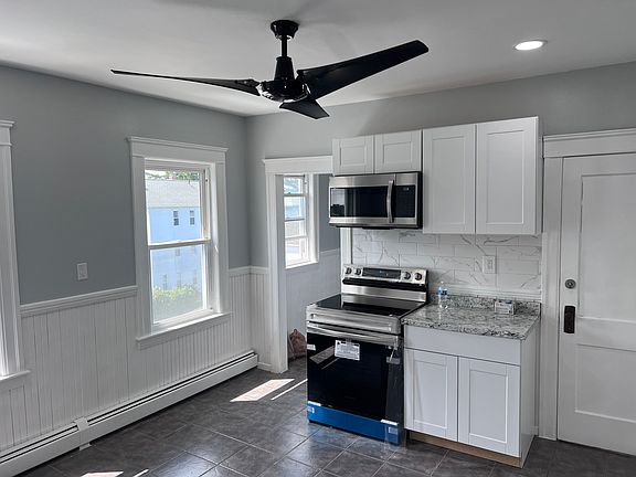 4th image of 51 Andover St #3