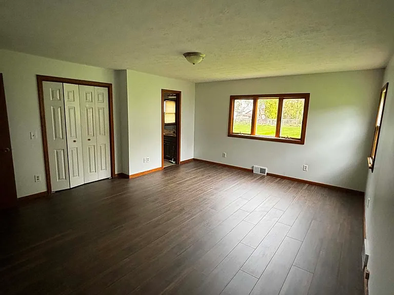 92 Daytona Ave — Photo 26