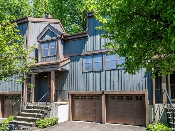 91 Heatherwood Drive #91, Brookfield, CT 06804
