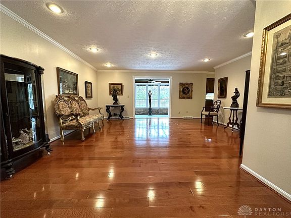 4th image of 8189 Moubray Dr
