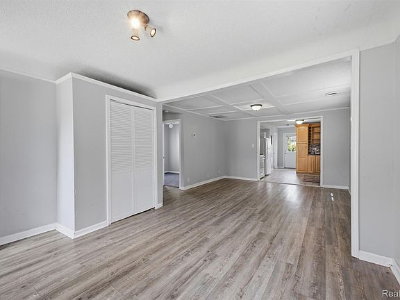 4th image of 5921 Oldham St
