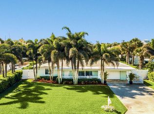 145 E Leon Ln, Cocoa Beach, FL 32931