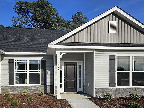 3rd image of 206 Bay Hill Drive