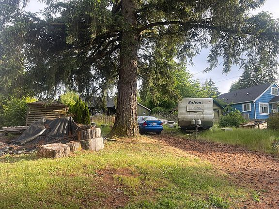 3rd image of 207 Satsop Ave
