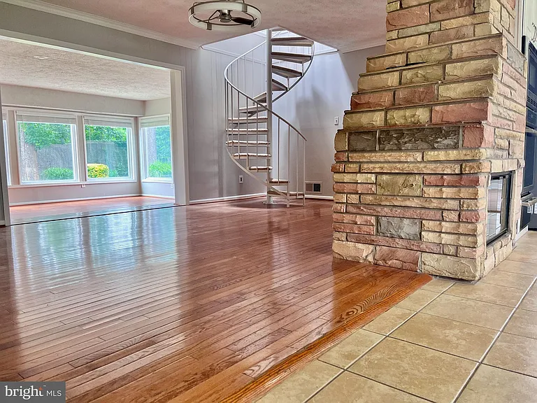 5350 Ravensworth Rd — Photo 7