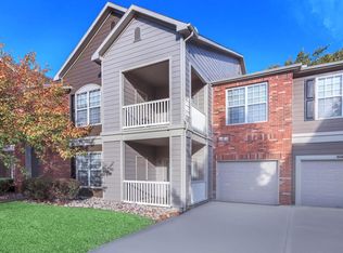 5431 W 133rd Pl APT 418, Leawood, KS 66209