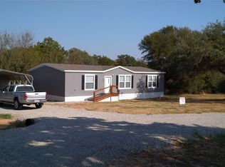 213 Hoover Ln, Azle, TX 76020