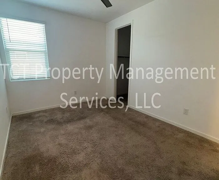 35756 N Bloom St — Photo 9