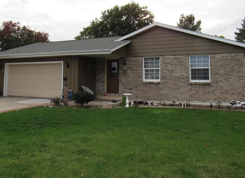 2319 Clover Lane, Janesville, WI 53545 Zillow
