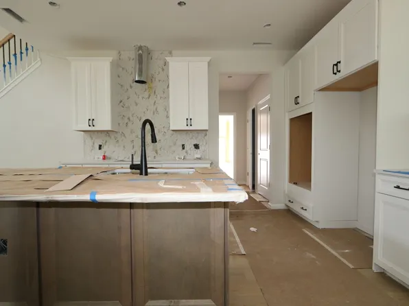 3147 Mission Olive Pl, New Hill, NC 27562