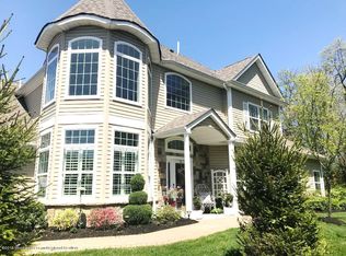 18 Abbey Rd, Tinton Falls, NJ 07753