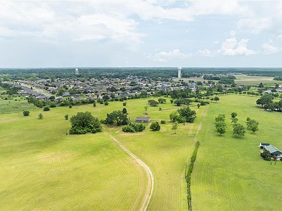 2nd image of 10351 Jeff Hamilton Rd