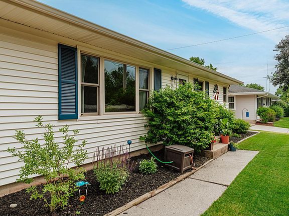 5th image of 332 S Kendrick AVENUE