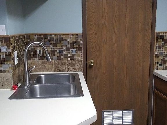 3rd image of 1277 Wyndham Ln