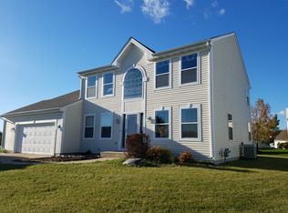 2140 Shoshoni St, Grafton, WI 53024