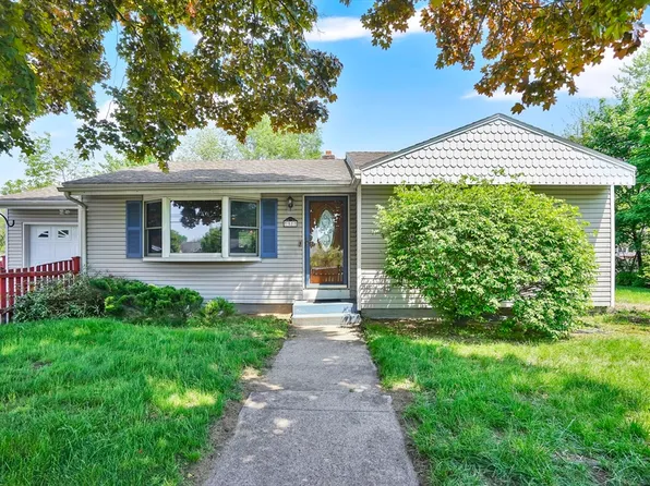 57 Tavistock St, Springfield, MA 01119