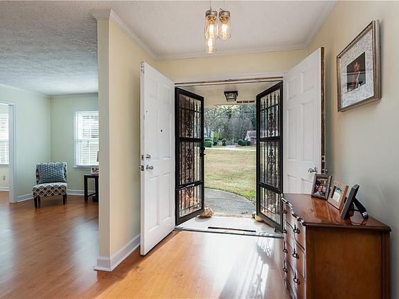 3rd image of 2763 Amberly Way