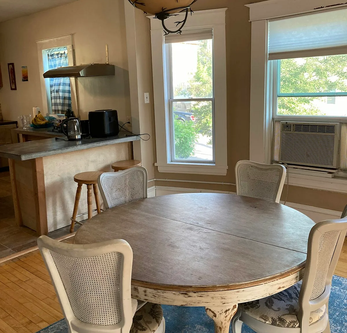 894 Westminster Street, Unit 894 — Photo 4