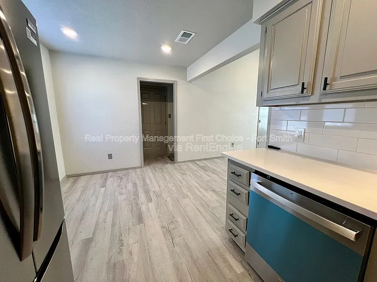 1709 Brooken Hill Dr — Photo 8