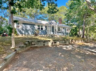 28 Hawthorne Rd, Yarmouth Port, MA 02675