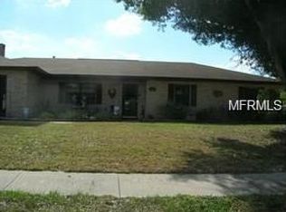 1305 Meadow Cir NE, Winter Haven, FL 33880