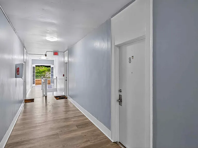 67 Glen Royal Pkwy #4A — Photo 11