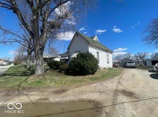 316 S Pleasant St, Milroy, IN 46156