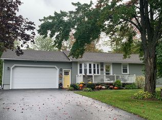 16 Little John Ln, Brewer, ME 04412