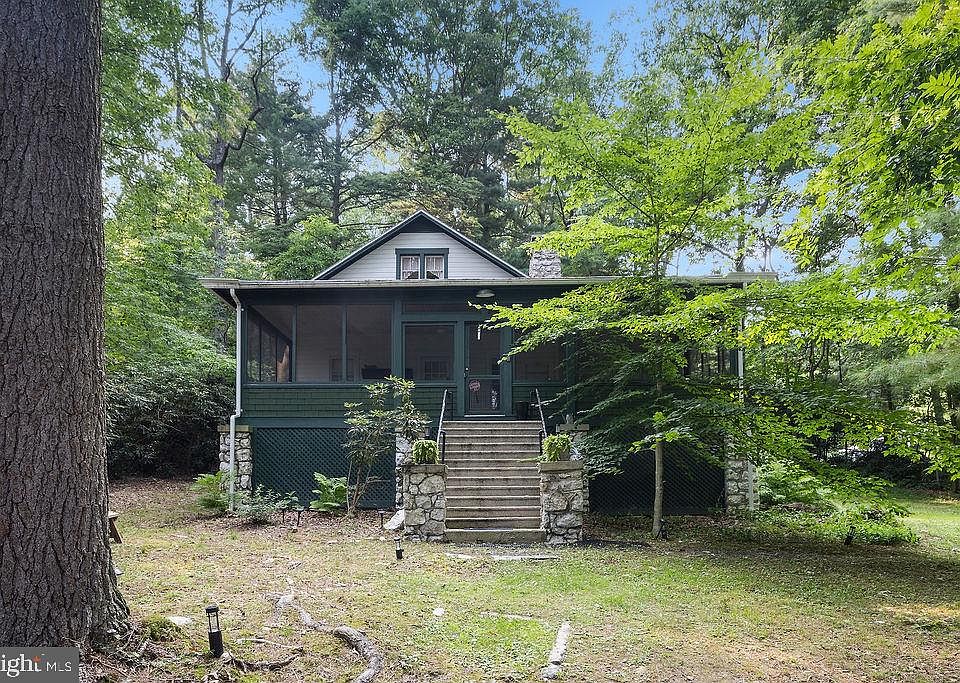 1st image of 630 Buchanan Valley Rd