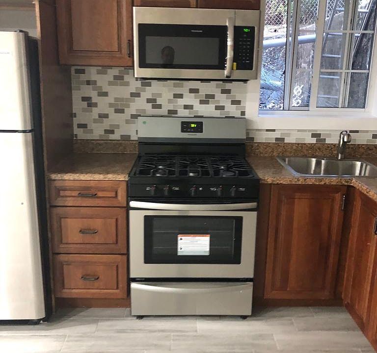 1st image of 122 Sedgwick Ave #L
